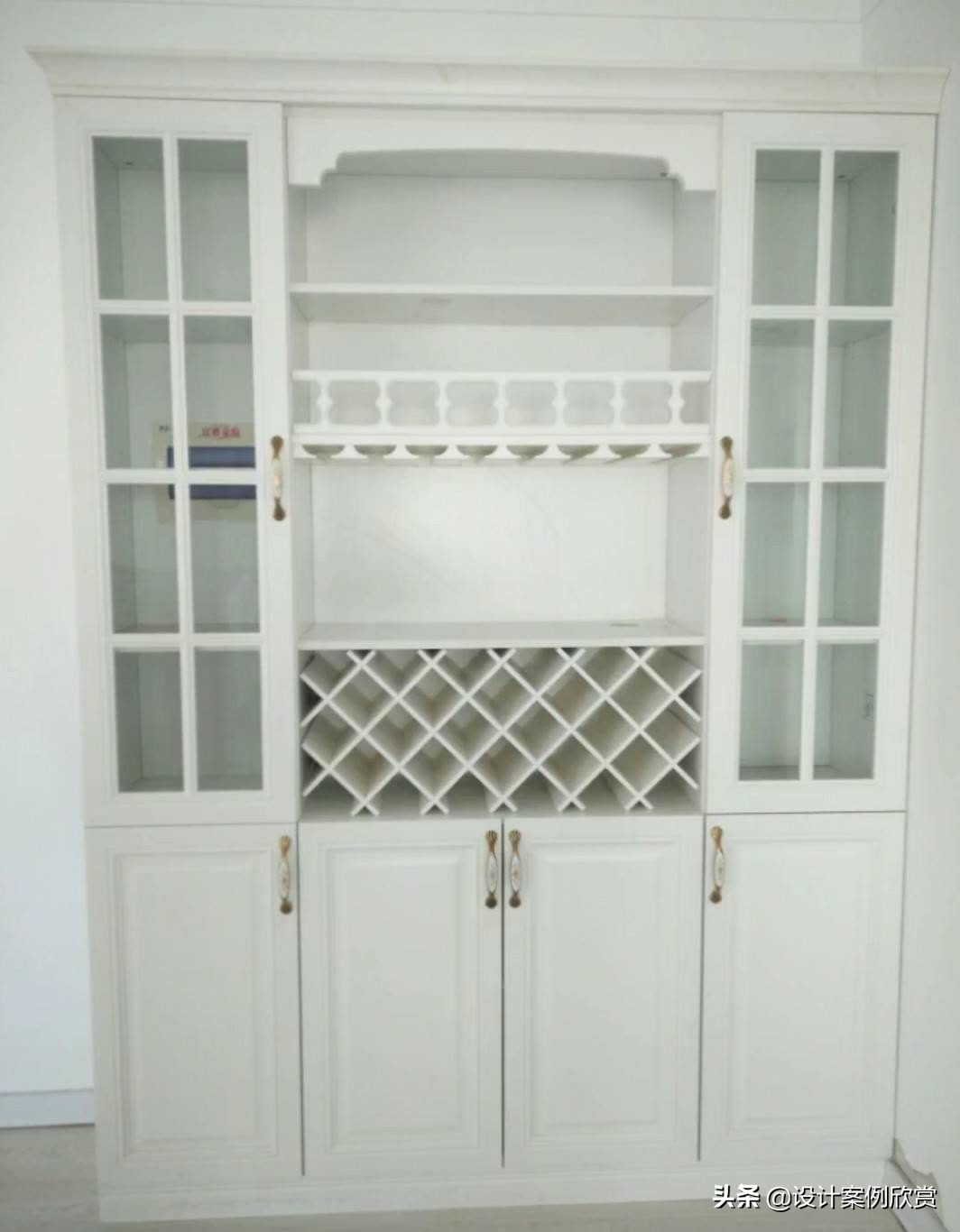 现代简约餐厅酒柜装修效果图大全,2021餐厅酒柜装修效果图