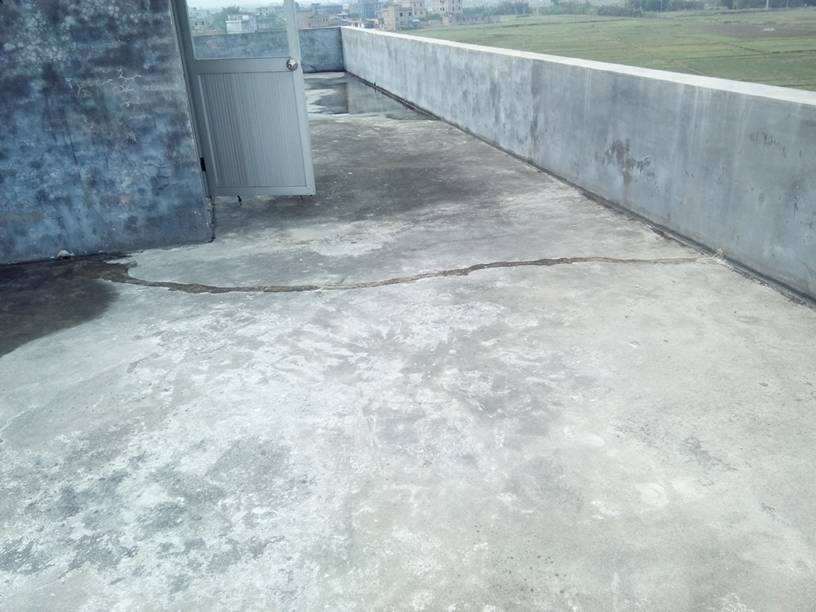 屋顶漏水专业防水堵漏,楼顶1000平方漏水用什么补漏