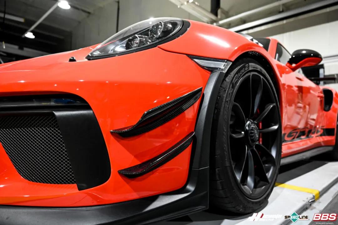 保时捷911gt3rs保养多少钱,提走一辆保时捷911gt3rs的过程