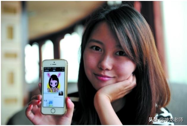 90后创业卖小吃年收入700万,90后女白领辞职卖自创小吃