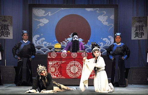 窦娥奇冤中的窦娥的形象分析,分析窦娥冤正面人物的塑造