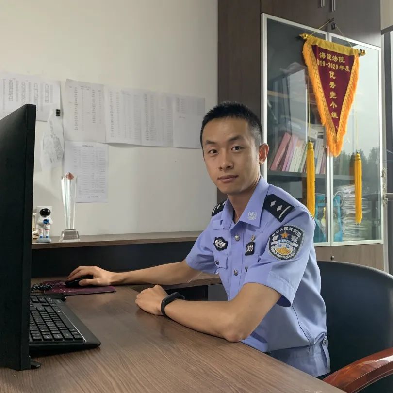 八一建军节致敬子弟兵,八一建军节向同志致敬