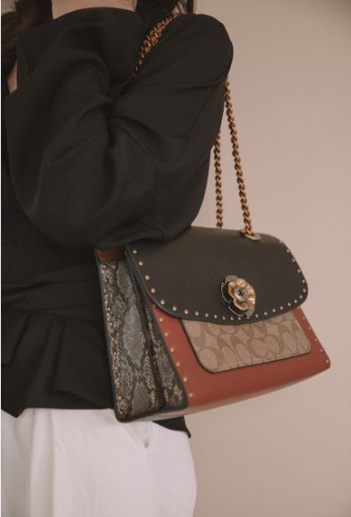 男人女人你们应该如何看待这些包，难道是贫穷限制了我的想象吗？