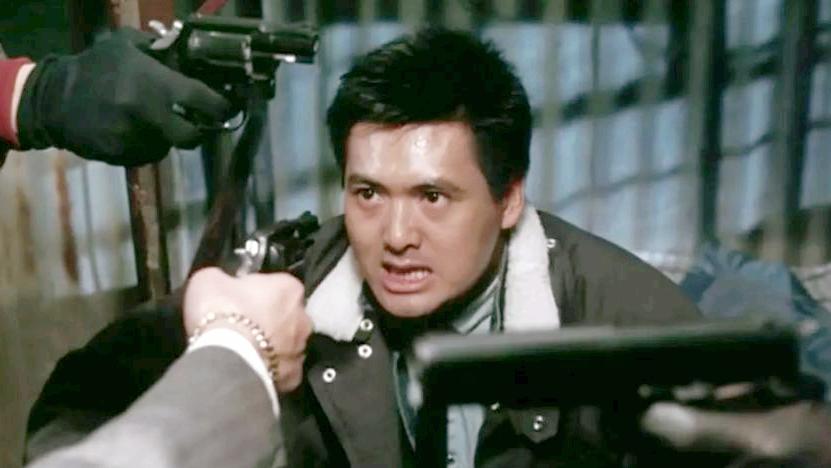 周润发的坎坷之路，曾事业爱情双双陷入低谷，吞食消毒液“自杀”