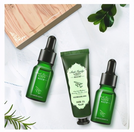 适合油皮长痘闭口黑头的护肤品,油痘肌黑头闭口