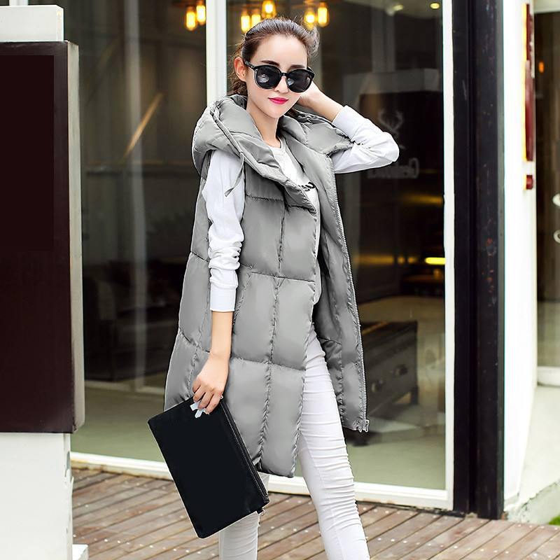 马甲这样搭配最显时髦风范,马甲怎么穿搭配才好看