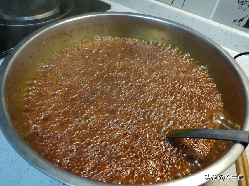 做油辣椒全是泡怎么办,做油泼辣椒的注意事项