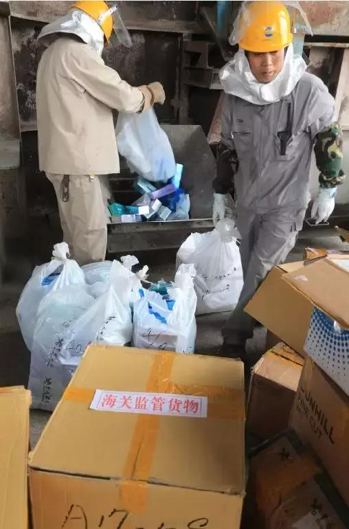案值5万多假烟案,销毁烟花一百件