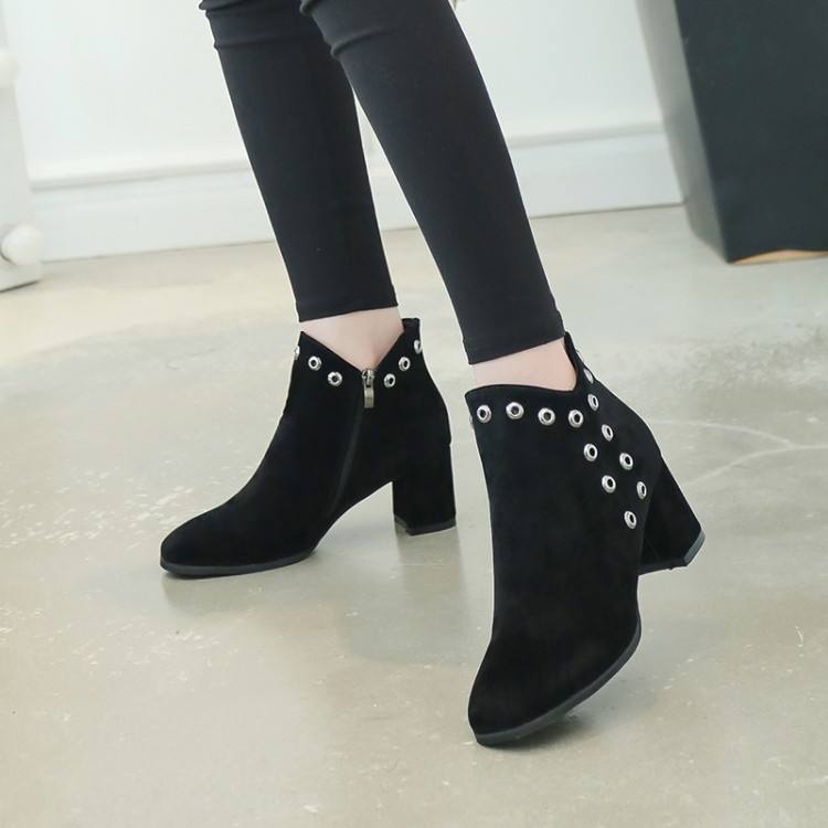 绒面鞋非常脏怎么洗,绒面鞋脏了怎么打理