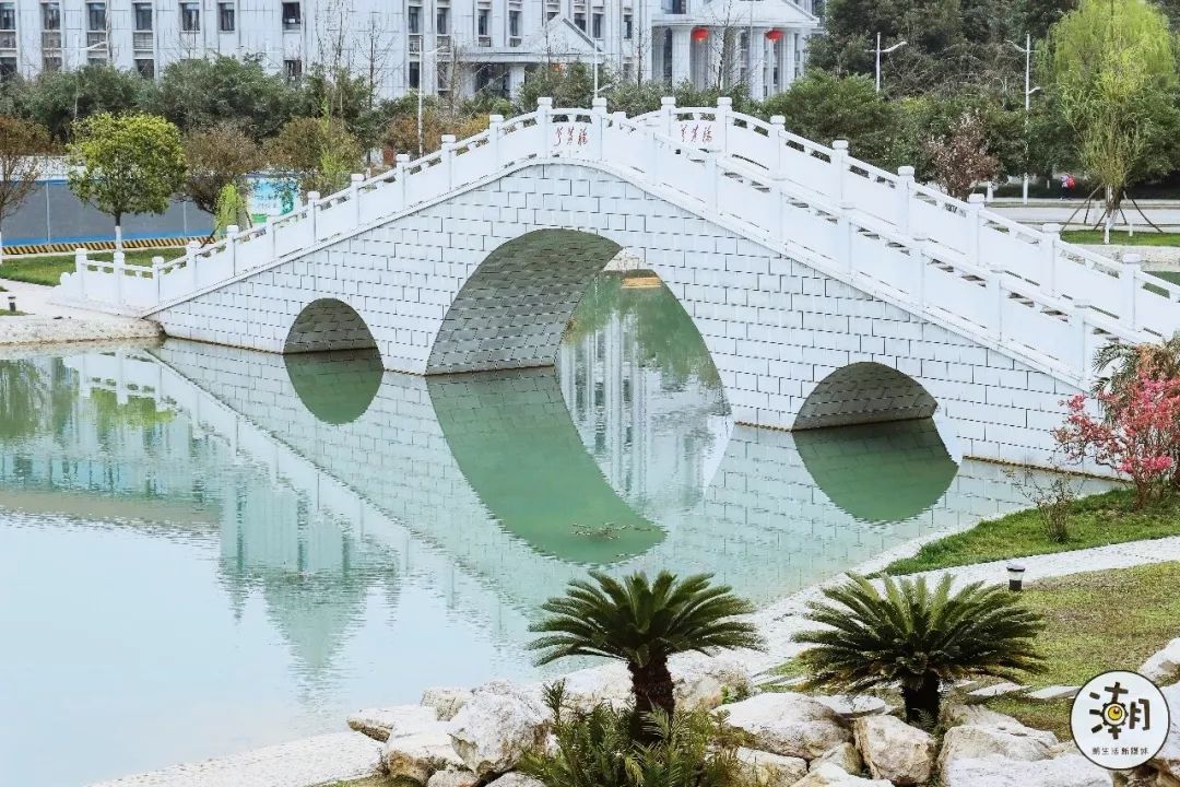 閿﹀煄鐨囧璐垫棌瀛﹂櫌,鎴愰兘閿﹀煄璐垫棌瀛﹂櫌