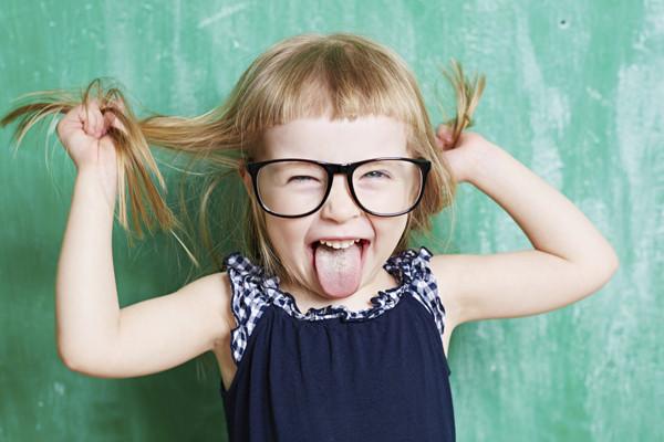 孩子臭妈妈,孩子臭屁妈妈怎么办