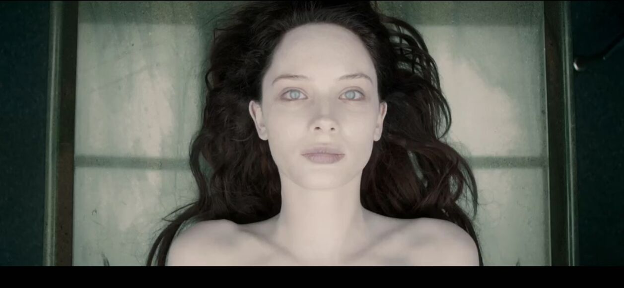 女主角竟是绝色女尸?含爱情、亲情的精彩惊悚片——《无名女尸》