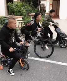 搞笑gif开心一刻单身也挺好,搞笑gif开心视频