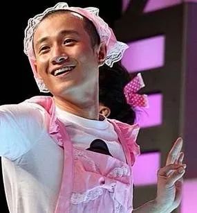 当有人说你家娃“不男不女”：严肃来侃《吹落的树叶》变性话题