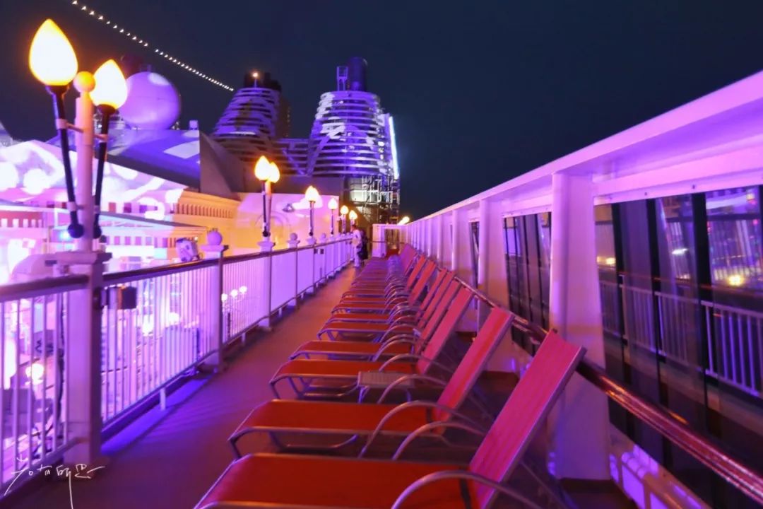 带着父母坐游轮到日本旅游,搭上邮轮去带着全家去旅行