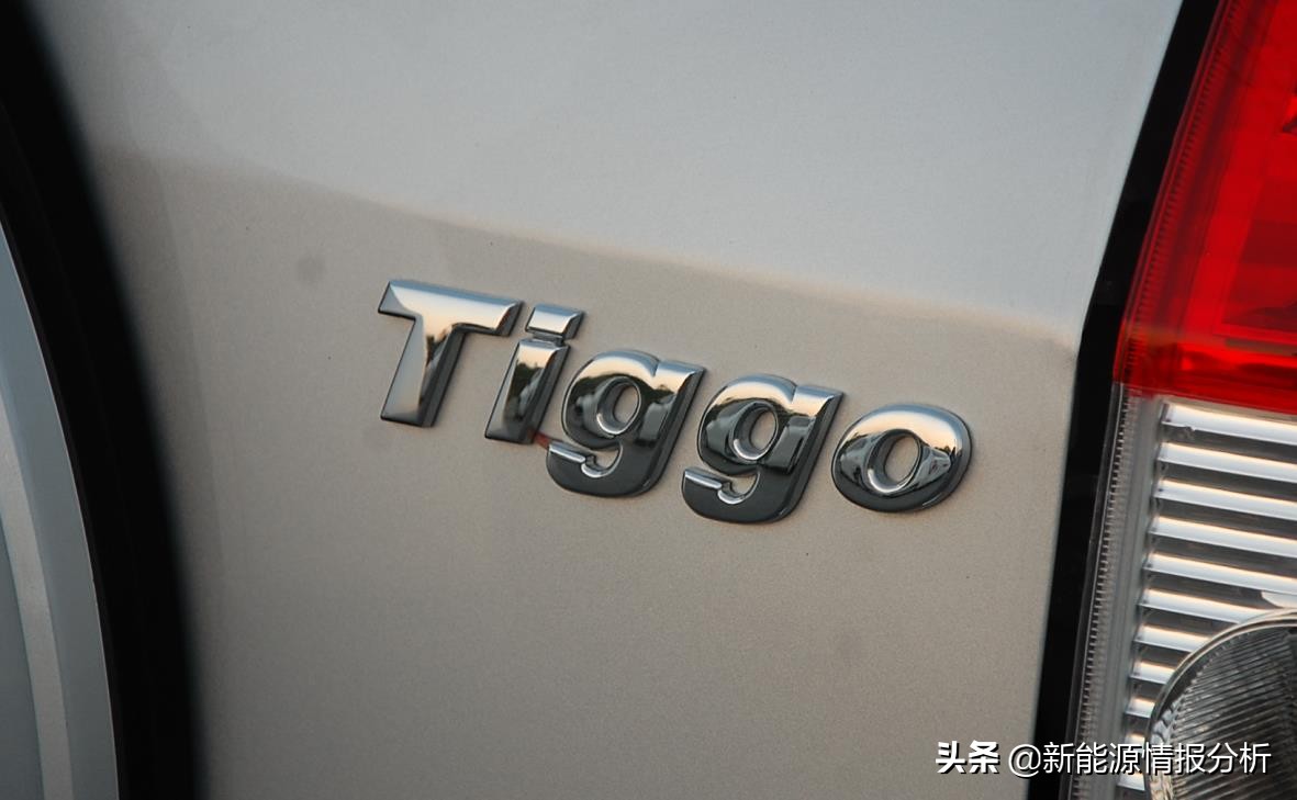 闃挎浖鏃ヨ鍗椾含,闃挎浖琛楀ご闅忔媿