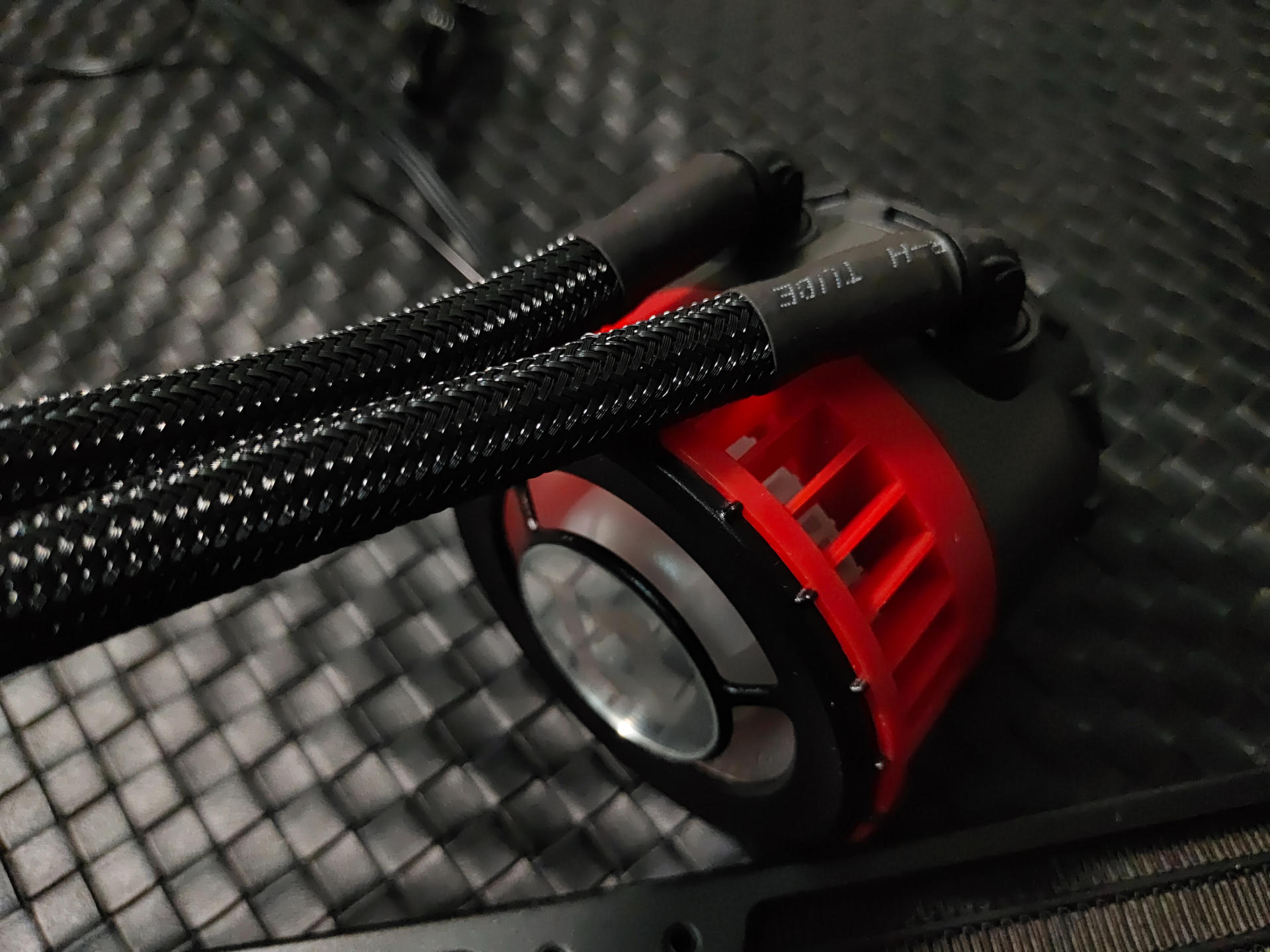 鑹炬箖鐢电珵姘村喎濡備綍,鐢电珵鑹炬淳姘村喎