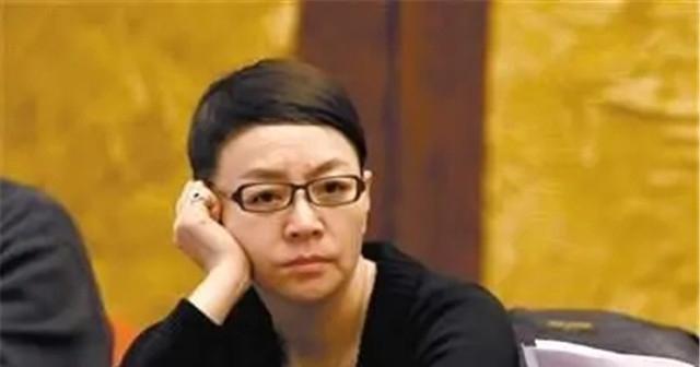 中国第一中锋穆铁柱,穆铁柱墓地