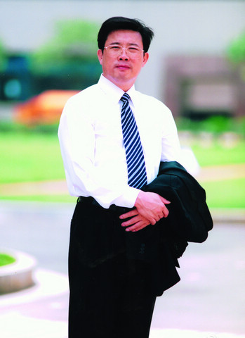 出身农村努力创业几十年故事,湖南省成功创业者的创业经历