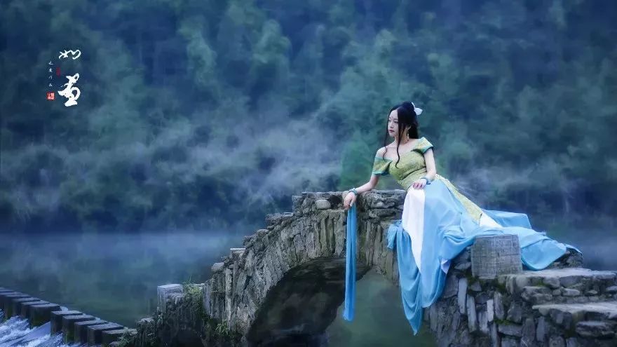 诗歌：《拥抱红尘中的暖》文/苏木半夏诵/文香竹伊