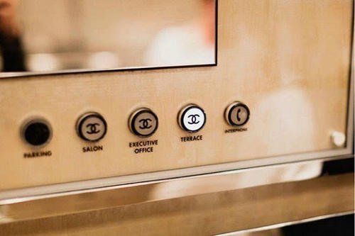 lv最经典单品,lv的跨界合作