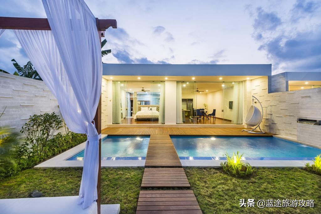 一个人去巴厘岛，应该玩什么？住哪里呢？