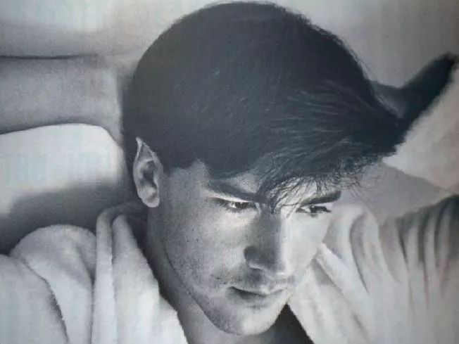 何穗和景甜综艺节目,何穗井柏然代言的视频