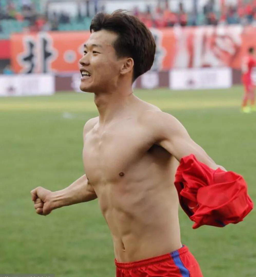 一个没有职业队的地方走出的中超球员堪比国家队