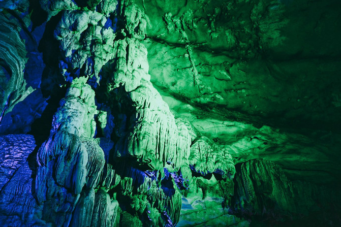 观天坑，游溶洞，桂西北最名不见经传的冷门旅行目的地——乐业