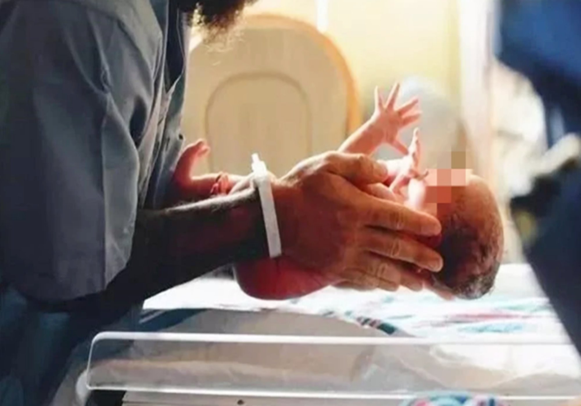 顺产生娃是啥体验？过来人：宝宝被一把“拽出来”，再也不想生了