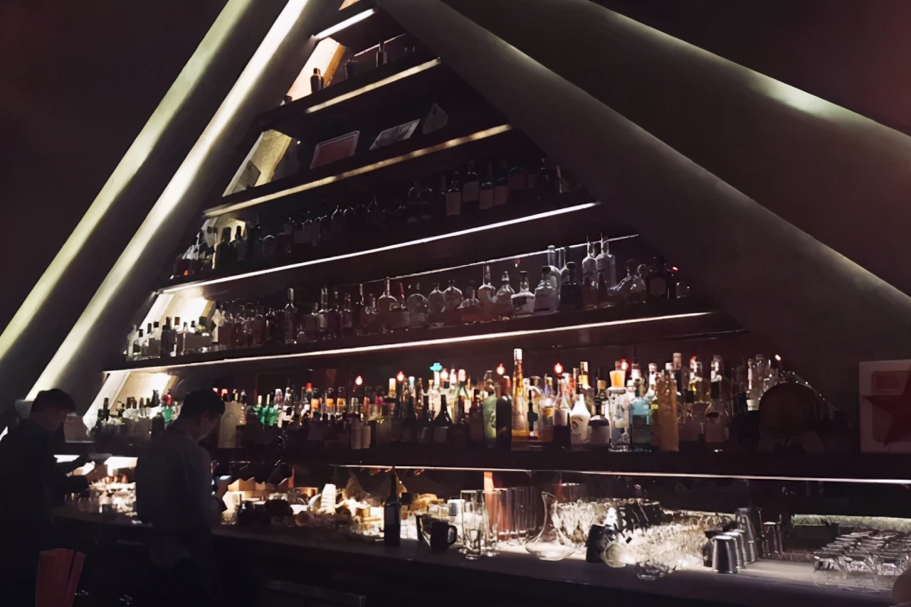 三里屯适合一个人去的小酒馆,北京最具特色的小酒馆