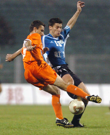 山东鲁能大连实德2006足协杯,2004年中超大连实德1:0山东鲁能