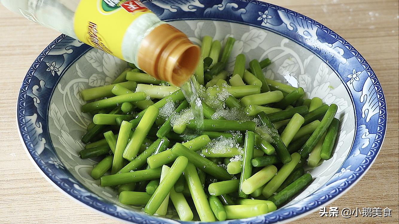 腌蒜苔的老式做法,家常甘肃腌蒜苔简单做法