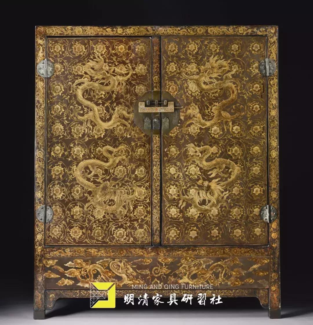 明清家具展厅灯光设计,明清家具铜蝙蝠配饰