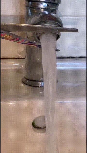 爆笑GIF：你敢出想法我就敢出人力，这就是农村的超神建筑队