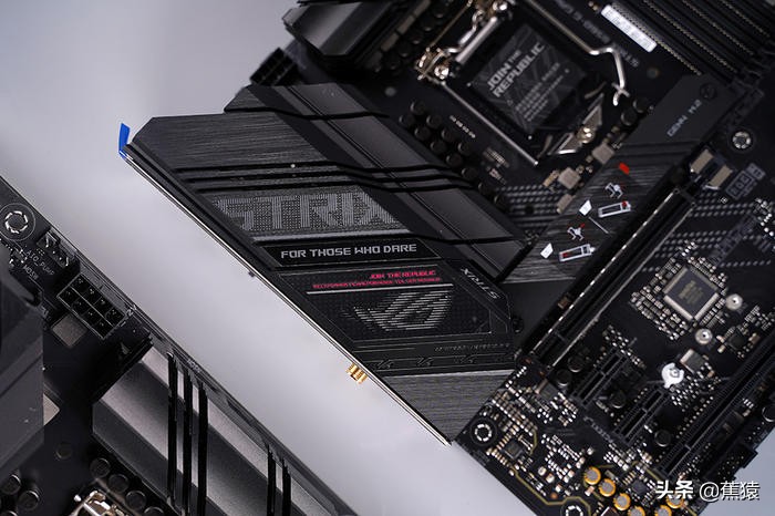 安钛克CUBEDRAK装机展示,11700+ROGB560-G+3080TI