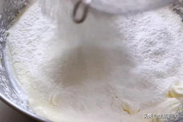 6个鸡蛋做电饭锅蛋糕放多少面粉,电饭锅做蛋糕牛奶面粉鸡蛋的比例