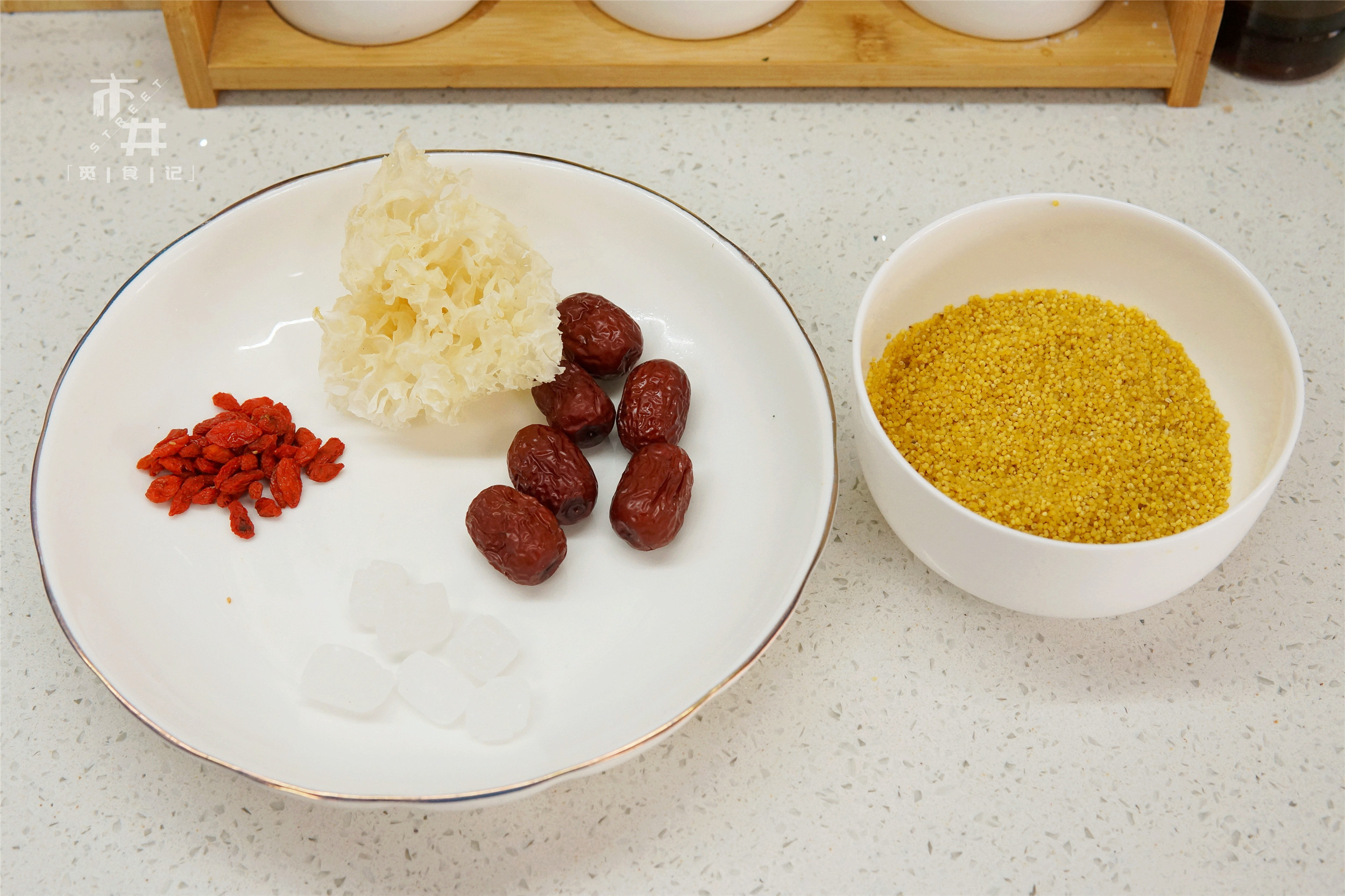 这粥，妈妈早餐必喝，满满的全是胶质，每周喝几次，省买化妆品了