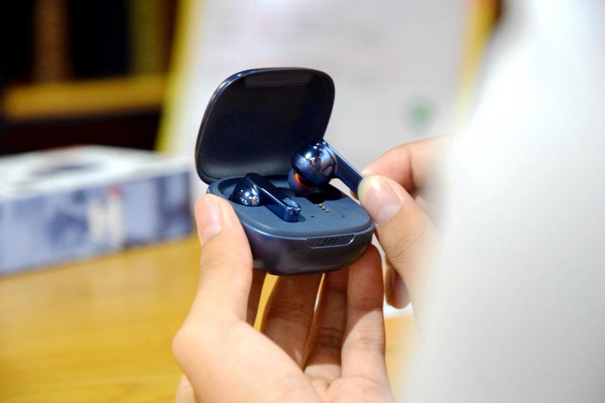 jbl蓝牙耳机降噪效果测评,jbl触屏耳机降噪测评