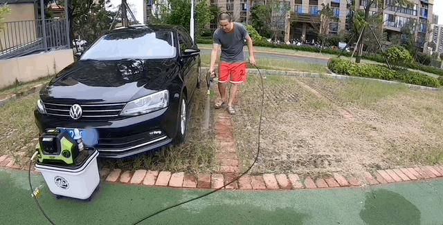 自己小区洗车的正确方法,个人洗车全攻略