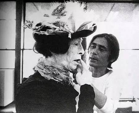 从奥运开幕的“惊魂舞”中缓过神儿，终于可以聊聊日本的这种文化