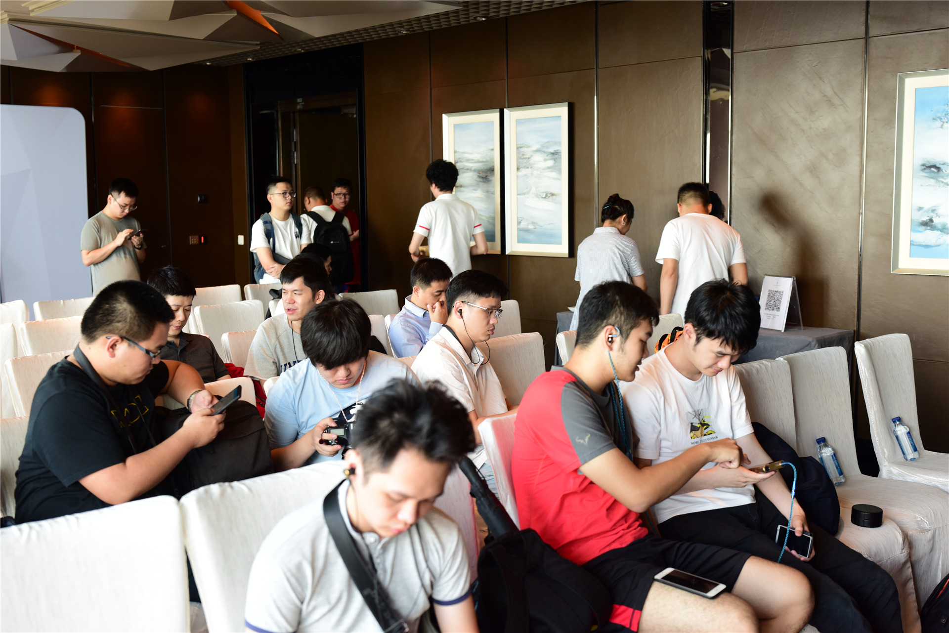 光芒掩盖索尼6万元*放播**器，艾利和真旗舰*放播**器SP2000开售了