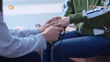 宋茜优雅随性彰显魅力,欣赏宋茜的正确打开方式