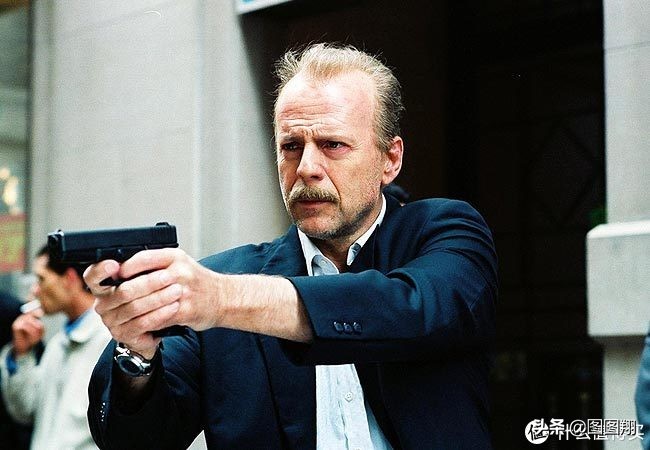 高端大气无尿点的一部动作电影,好莱坞20部无尿点动作电影