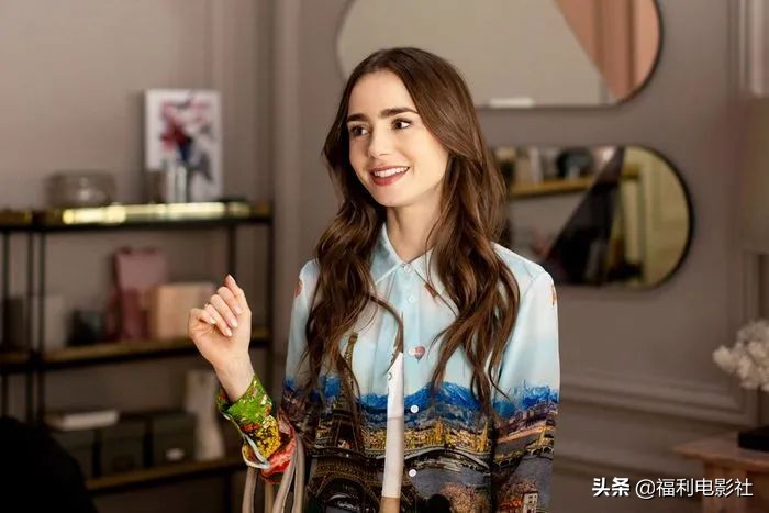 无知还是傲慢？美国土锤妞在巴黎镀金，教教法国人怎么做网红营销