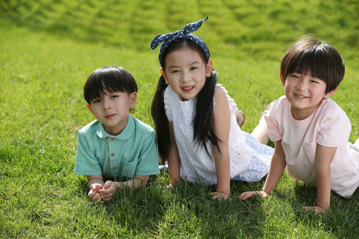 我们不跟你玩幼儿园教育案例,当孩子被别的小朋友孤立了怎么办