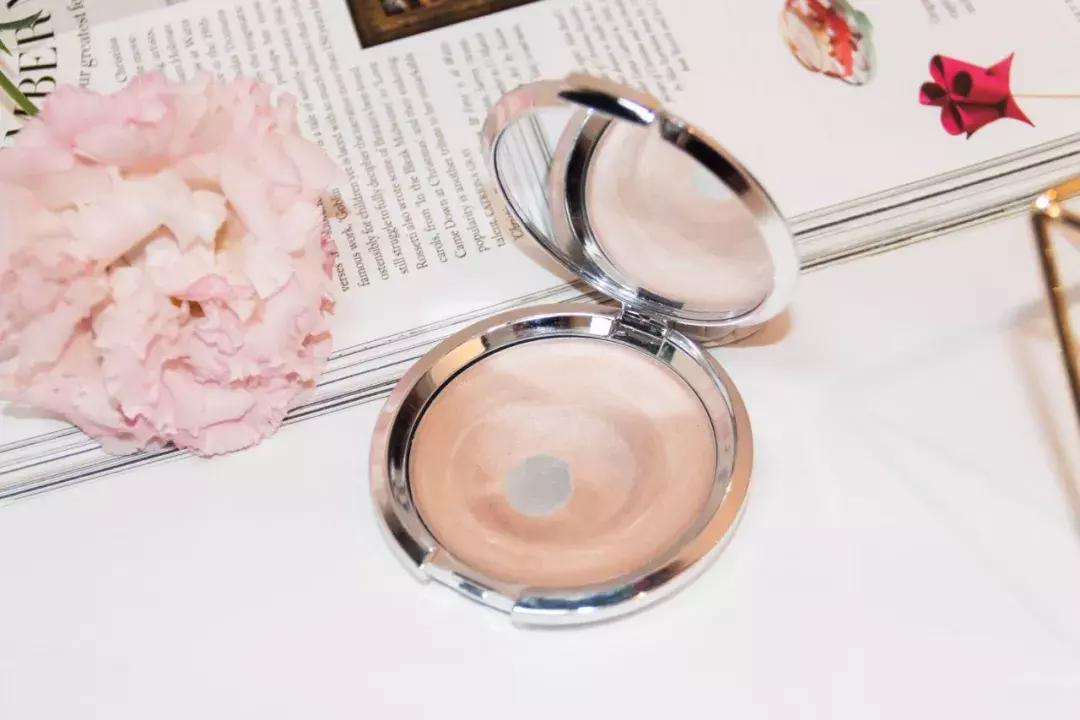 用到铁皮的眼影,那些用到铁皮的彩妆小单品叫什么