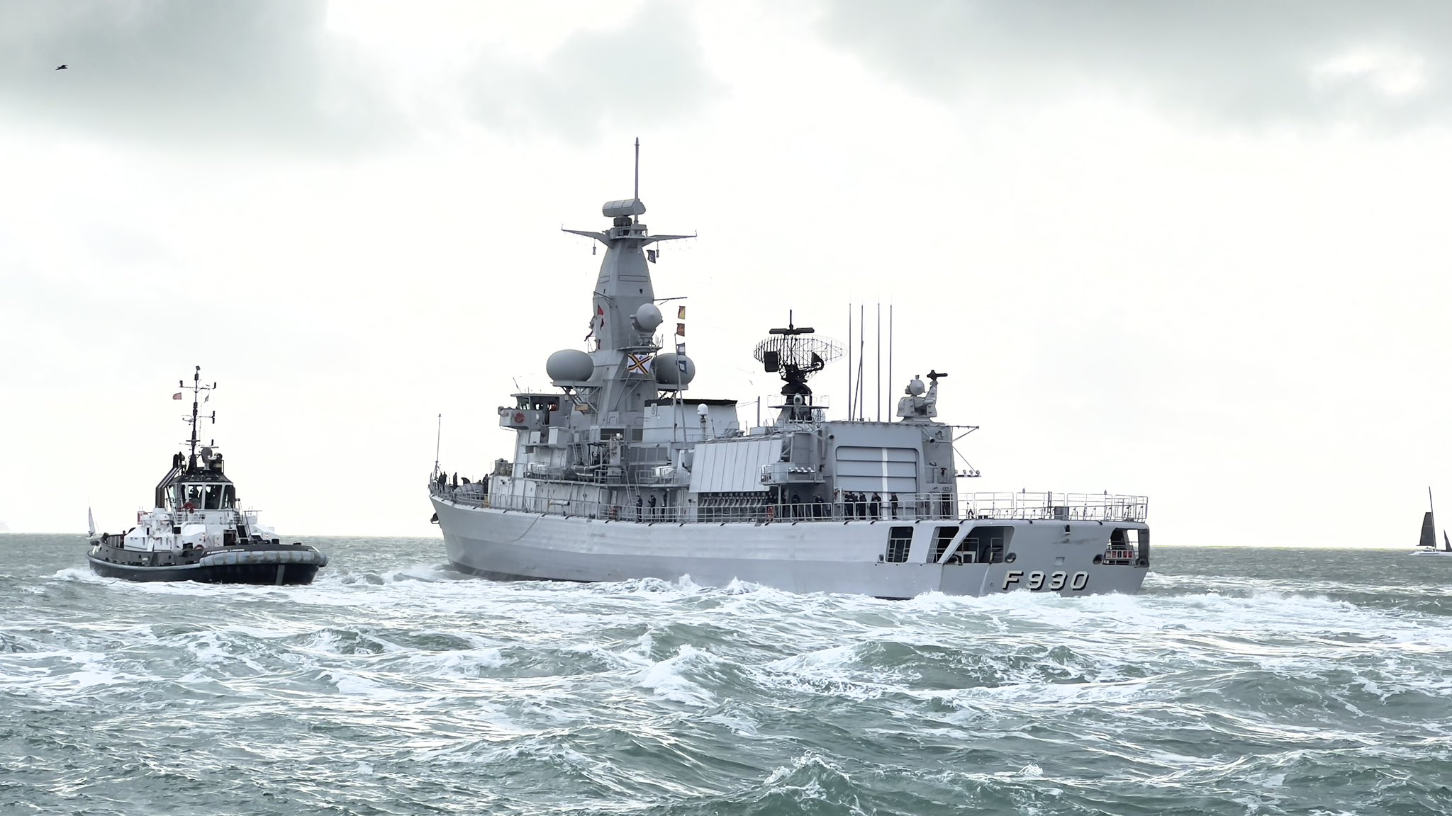 荷兰护卫舰驱逐舰,荷兰最强护卫舰