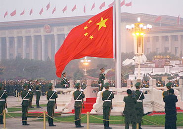 看了这个当代*安门天**和*安门天**广场介绍，去拍照都拍得底气十足了