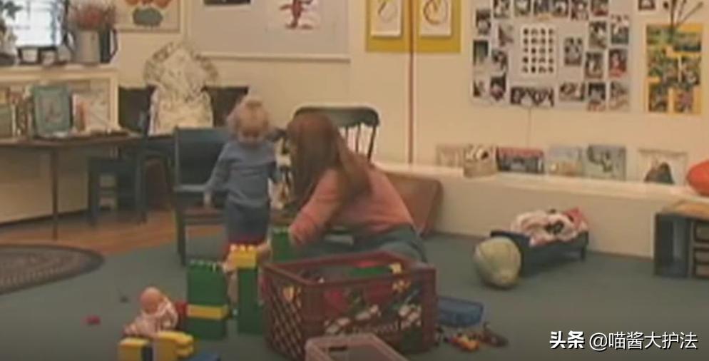 宝宝过分粘妈妈怎么办,宝宝太粘人了寸步不离怎么办